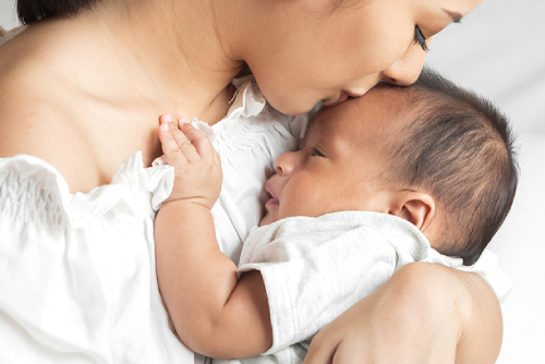 Ways To Pamper The New Mom In Your Life