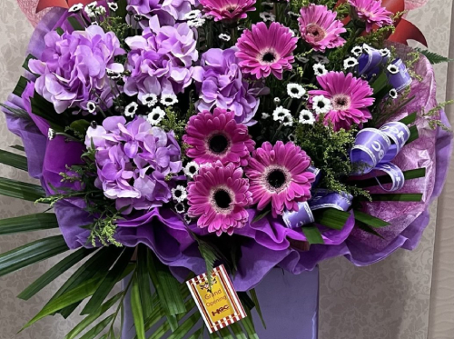 Why Flower Stands Are Essential For Grand Openings