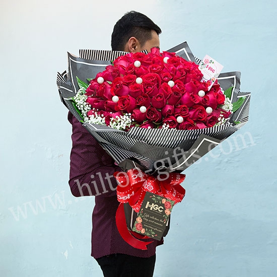 99 Roses hand Bouquet