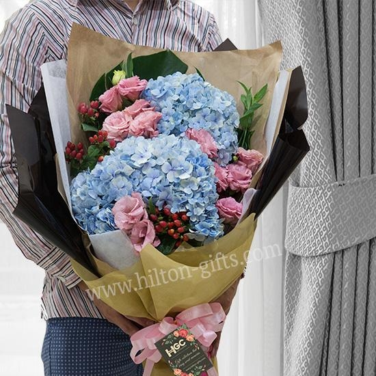 Hydrangea Blue Hand bouquet