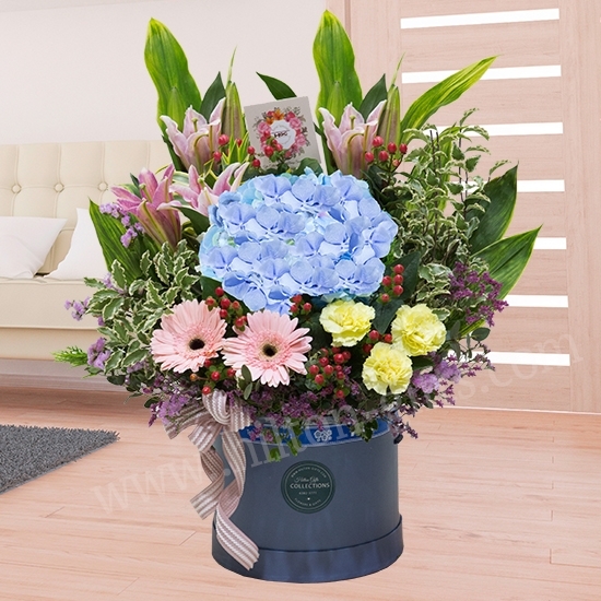 Table Bouquet Blue Hydrangea